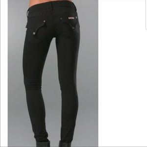 NWT! Hudson size 26 Collin style, super soft.